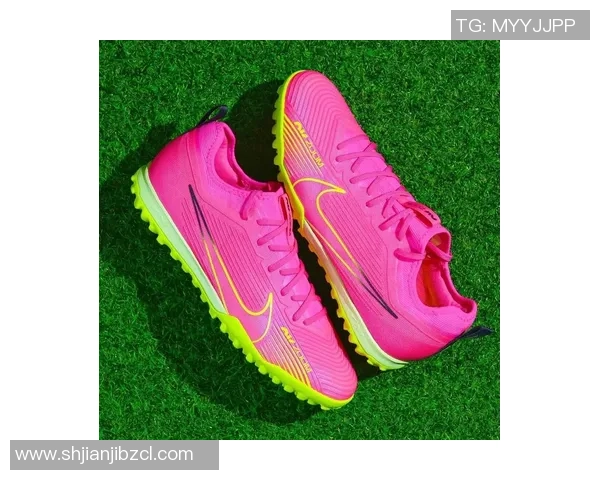 刺客1代足球鞋代言球星深度解析：从球场到品牌的完美跨界合作