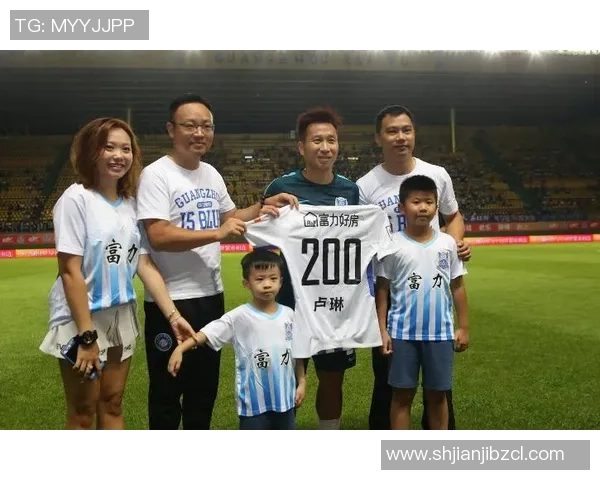 沈阳足球星哥领衔新一代足球崛起，带动地方足球热潮与未来发展