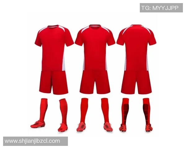 球星同款足球内搭全面解析舒适透气与性能兼具的运动装备推荐 球星同款足球内搭全面解析舒适透气与性能兼具的运动装备推荐