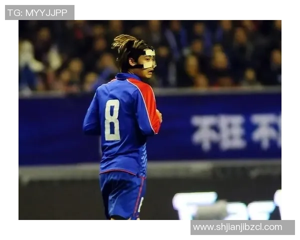 盘点当今足坛球星优质发型展现个性与魅力风采 盘点当今足坛球星优质发型展现个性与魅力风采