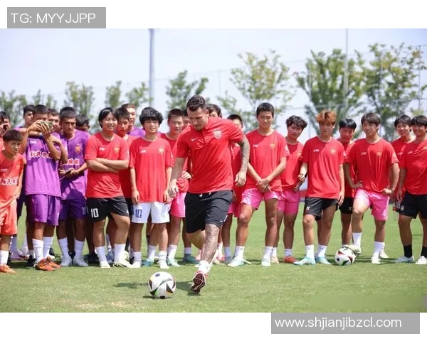 聚焦海南本土足球球星成长之路与他们在中国赛场上的拼搏故事