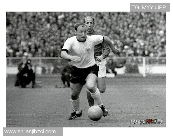 足球历史十大反手球星盘点及其经典瞬间回顾 足球历史十大反手球星盘点及其经典瞬间回顾