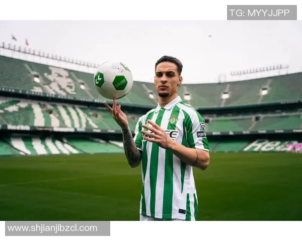 足球运动员无球星光环的背后：普通球员如何在赛场上创造非凡价值